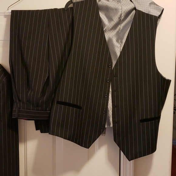 Suit - Picture 2 of 2